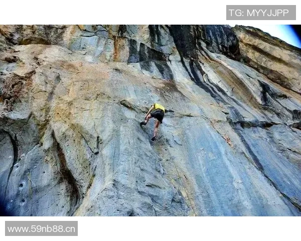 武汉攀岩队的力量与精神：探索攀岩运动的魅力与挑战